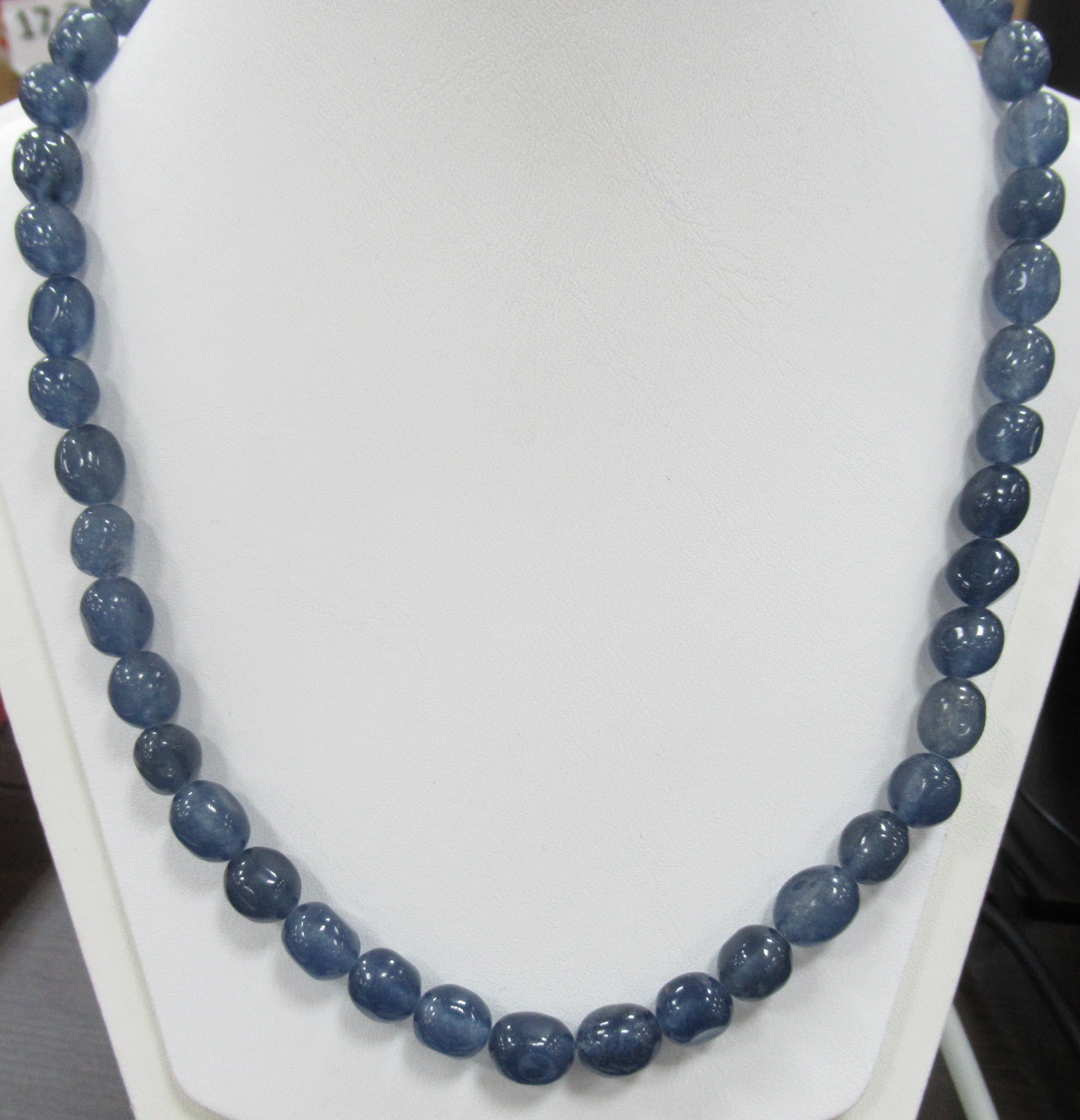 Бусы из кварца